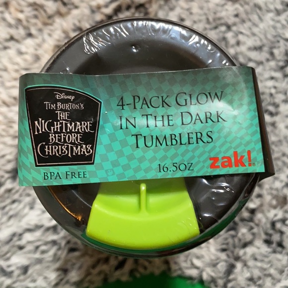 New 4 pack 16oz nightmare before Christmas Disney tumblers - Picture 3 of 9